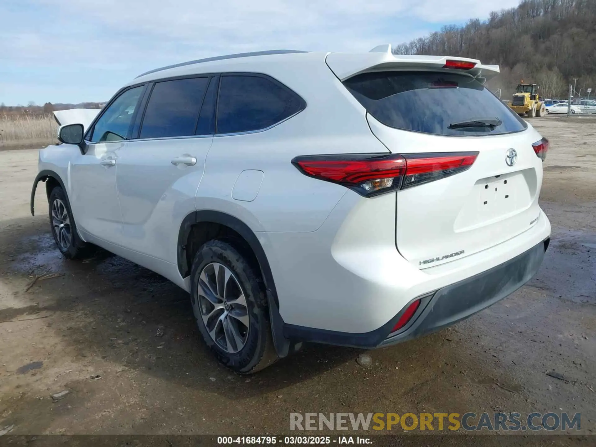 3 fotografías del automóvil dañado 5TDGZRBH4NS593197 TOYOTA HIGHLANDER 2022