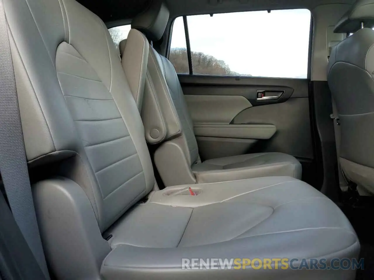 11 fotografías del automóvil dañado 5TDGZRBH5NS187266 TOYOTA HIGHLANDER 2022