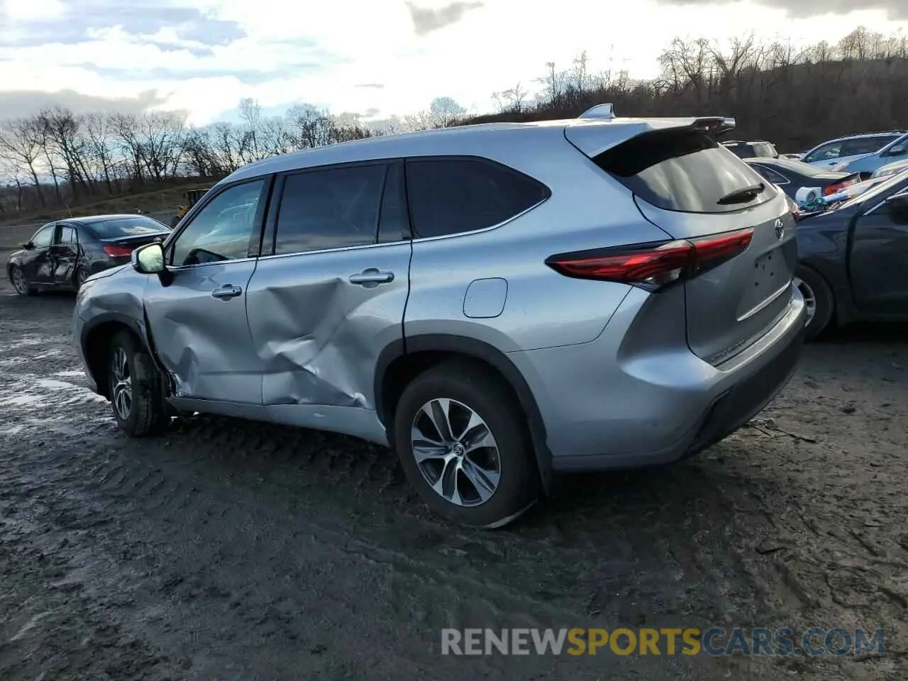 2 fotografías del automóvil dañado 5TDGZRBH5NS187266 TOYOTA HIGHLANDER 2022