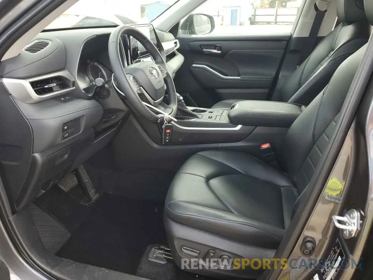 7 fotografías del automóvil dañado 5TDGZRBH5NS207788 TOYOTA HIGHLANDER 2022