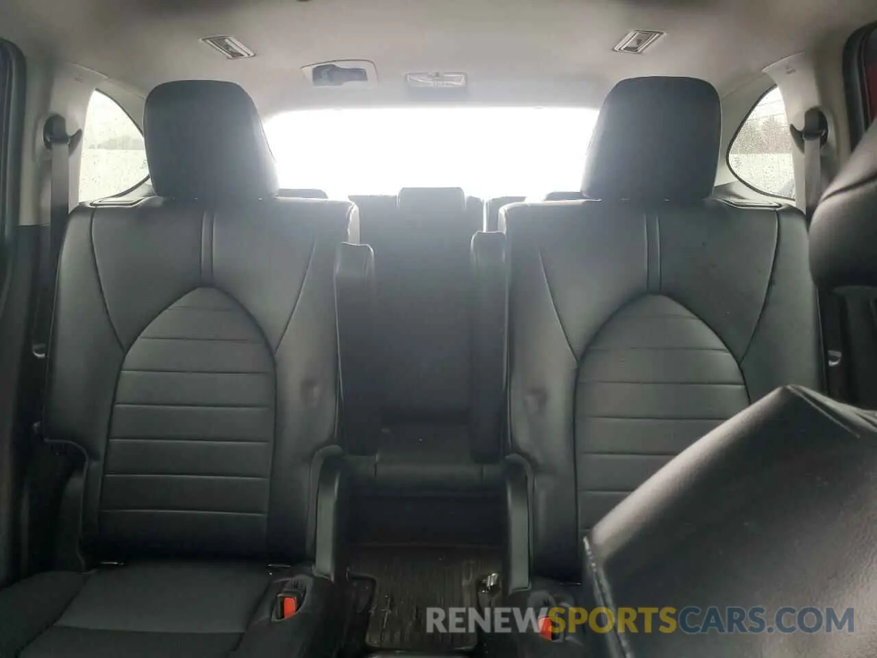 10 fotografías del automóvil dañado 5TDGZRBH6NS236913 TOYOTA HIGHLANDER 2022