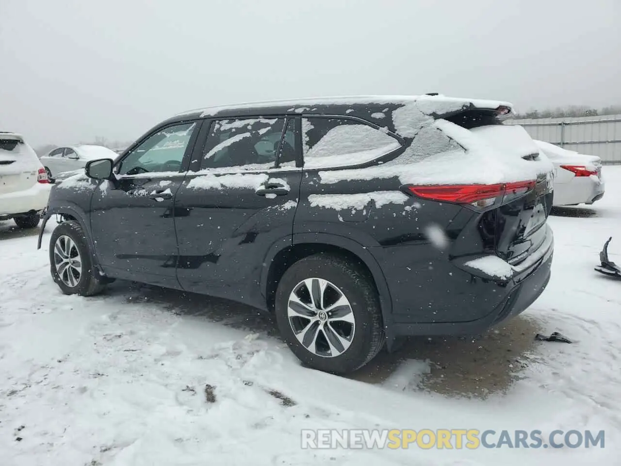 2 fotografías del automóvil dañado 5TDGZRBH6NS569712 TOYOTA HIGHLANDER 2022