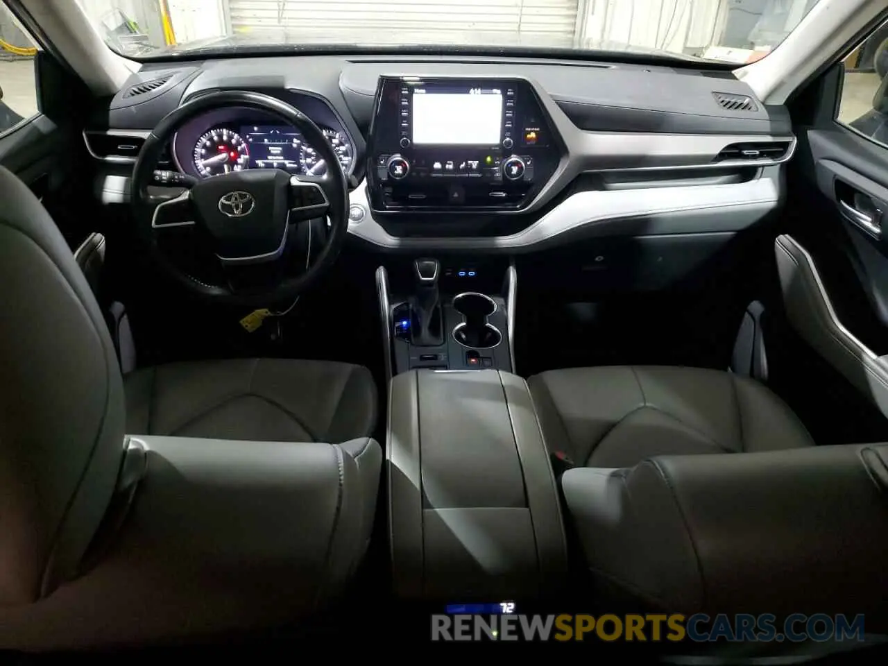 8 fotografías del automóvil dañado 5TDGZRBH6NS596179 TOYOTA HIGHLANDER 2022