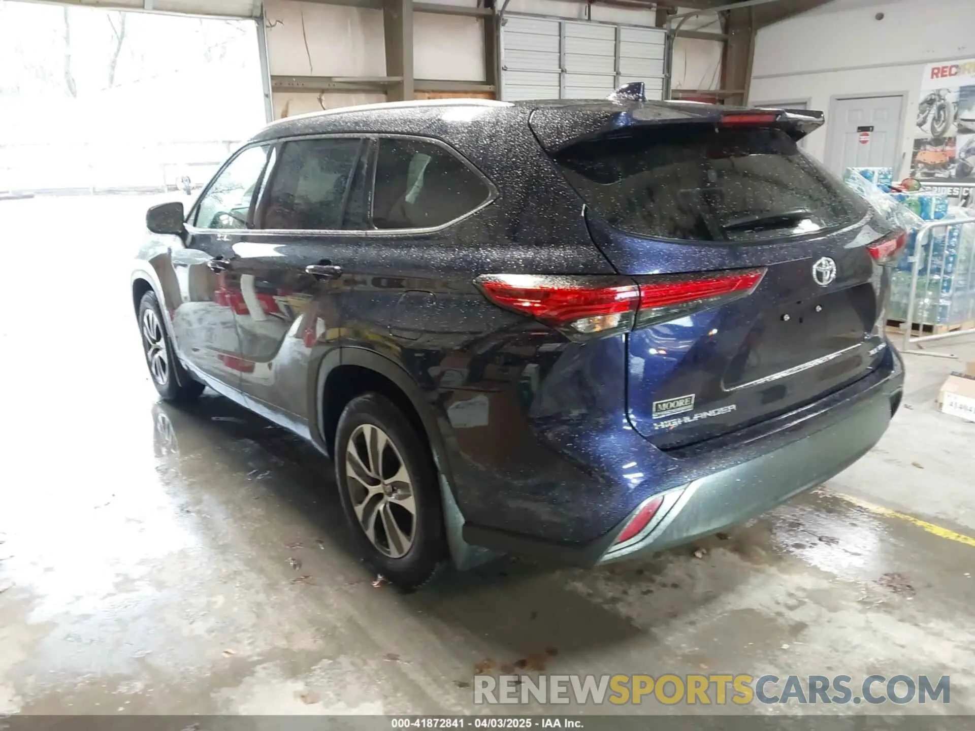 3 fotografías del automóvil dañado 5TDGZRBH8NS194910 TOYOTA HIGHLANDER 2022
