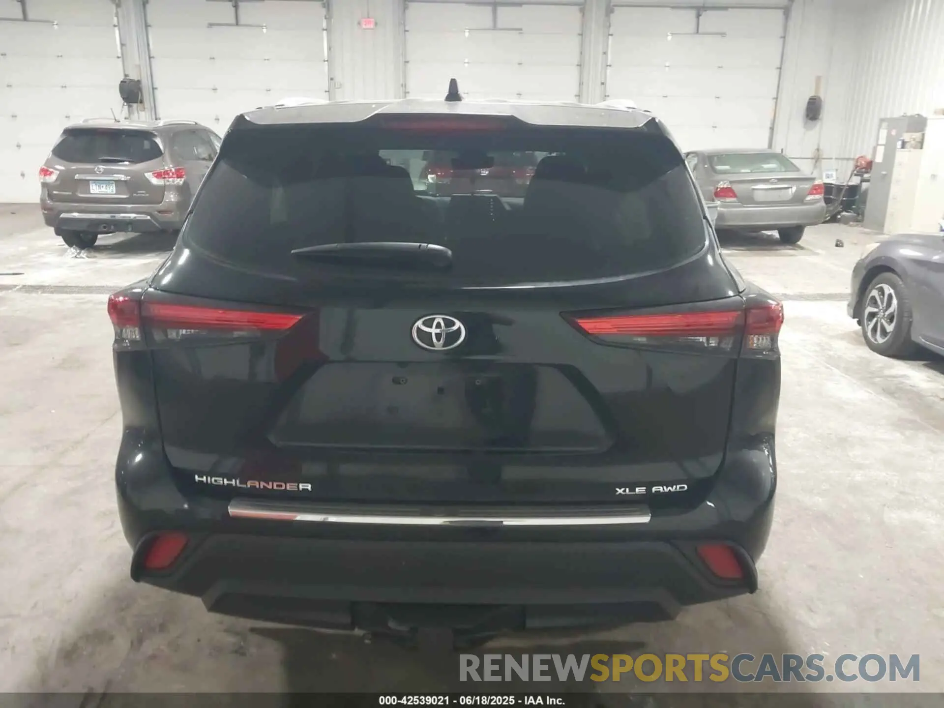16 fotografías del automóvil dañado 5TDGZRBH8NS252644 TOYOTA HIGHLANDER 2022
