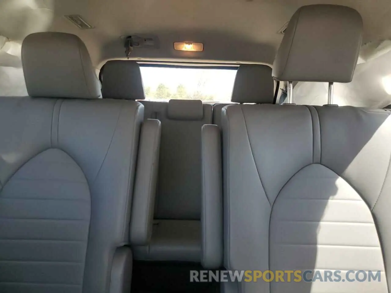 10 fotografías del automóvil dañado 5TDGZRBH8NS573003 TOYOTA HIGHLANDER 2022