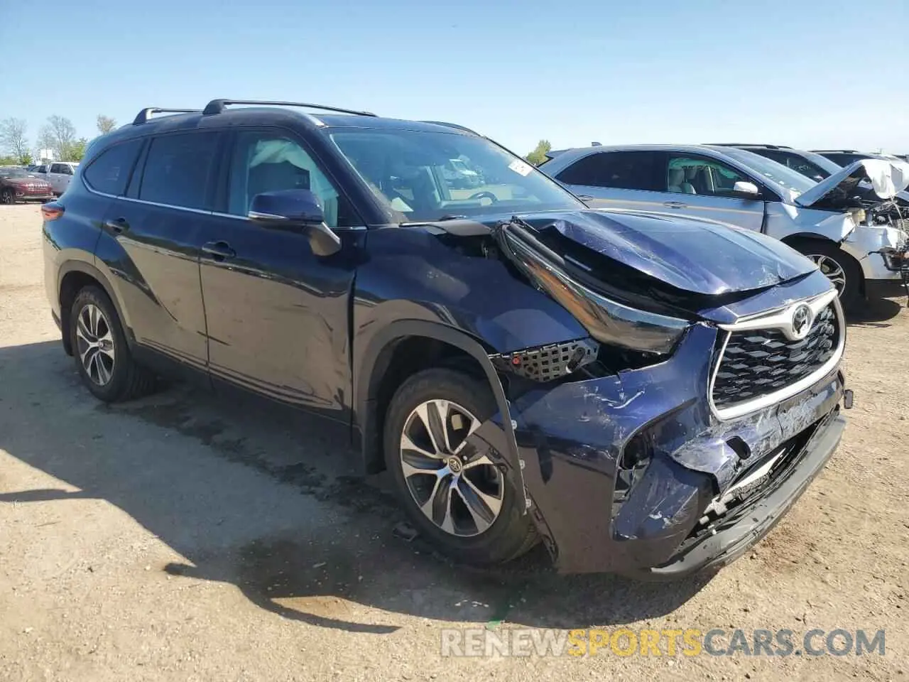 4 fotografías del automóvil dañado 5TDGZRBH8NS573003 TOYOTA HIGHLANDER 2022