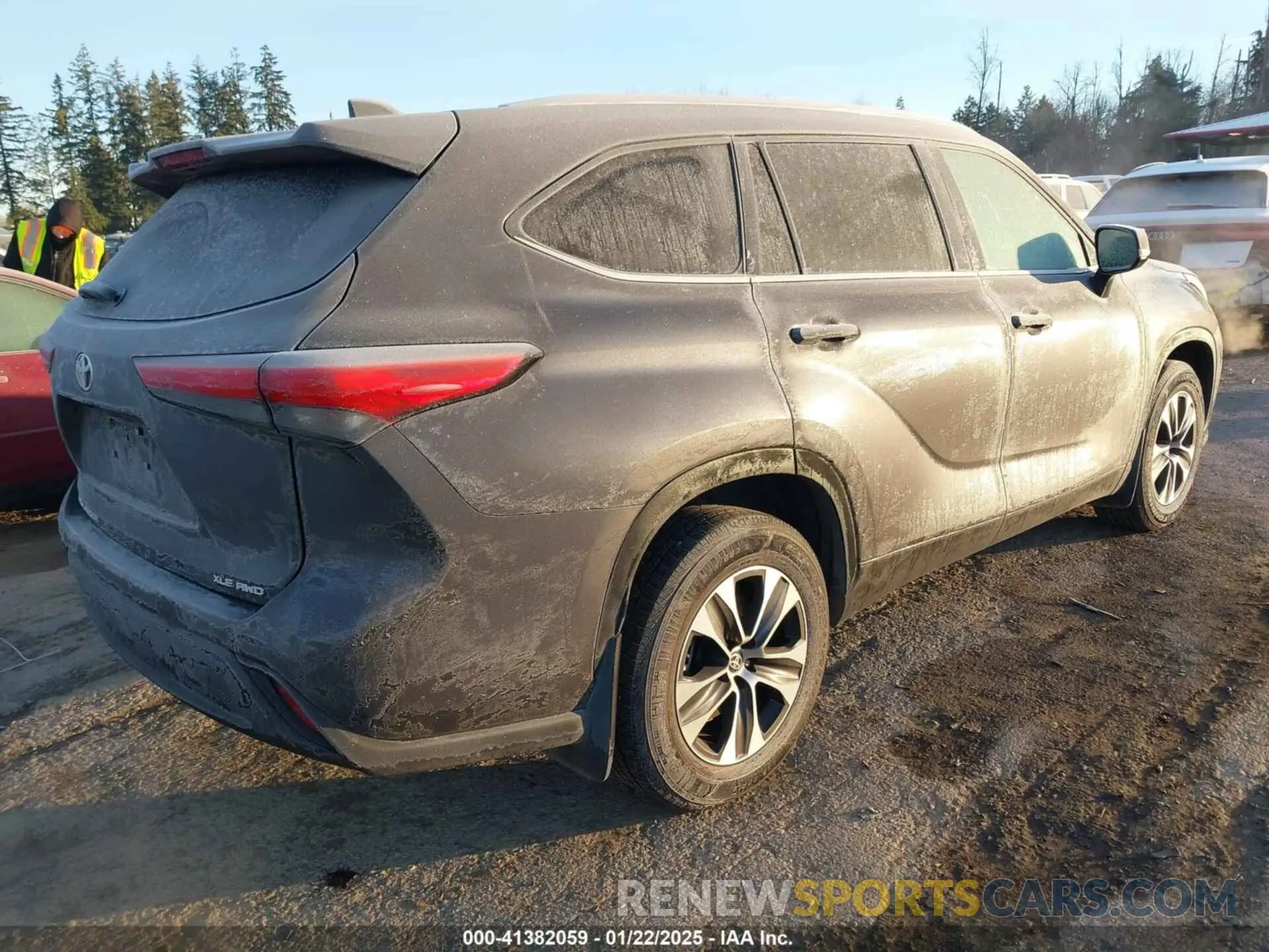 4 fotografías del automóvil dañado 5TDGZRBH8NS585412 TOYOTA HIGHLANDER 2022