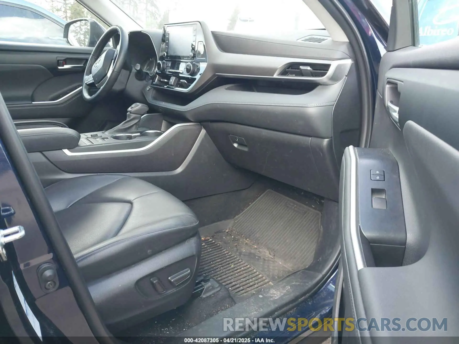 5 fotografías del automóvil dañado 5TDGZRBH8NS587449 TOYOTA HIGHLANDER 2022