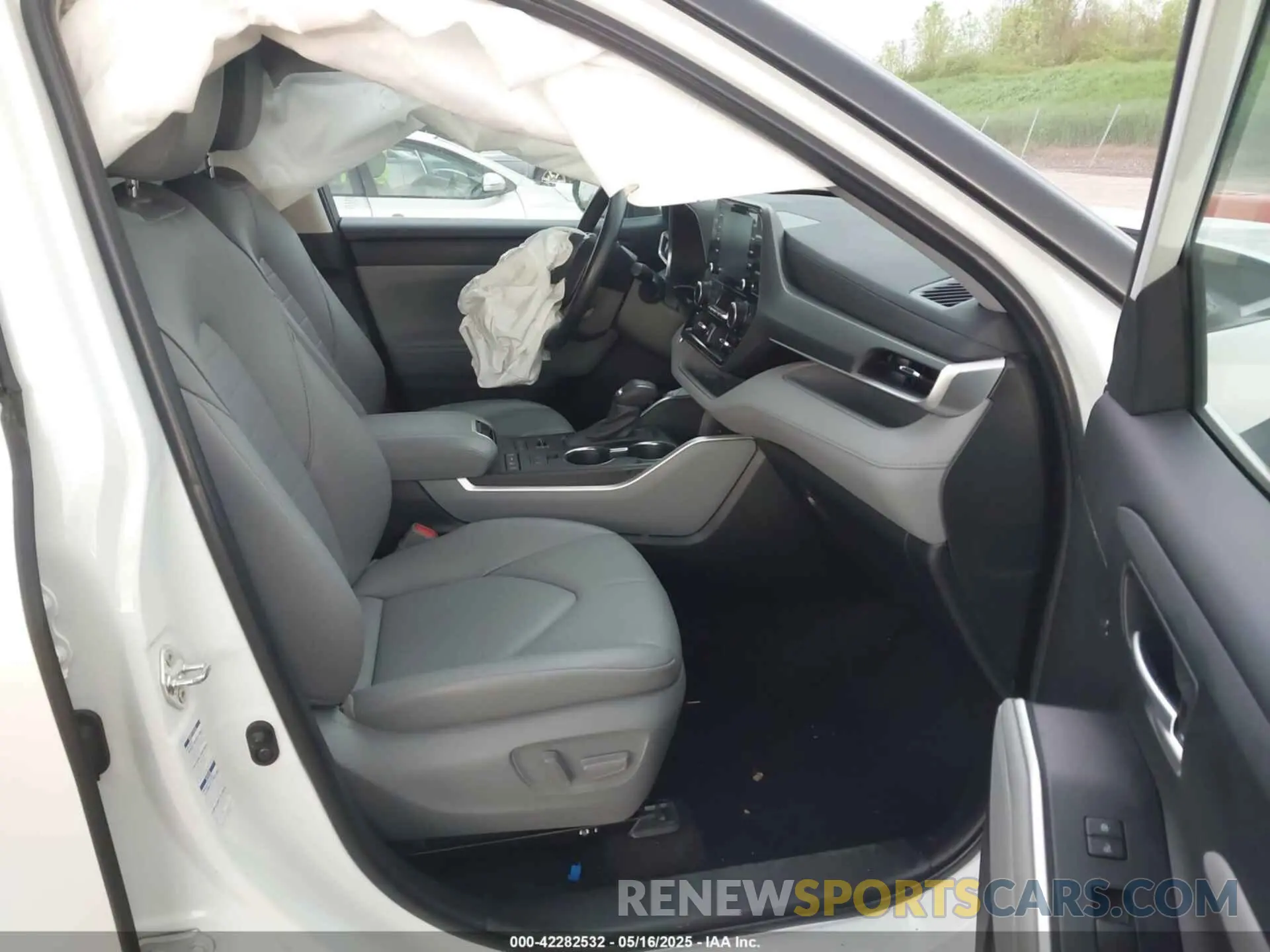 5 fotografías del automóvil dañado 5TDGZRBHXNS178532 TOYOTA HIGHLANDER 2022