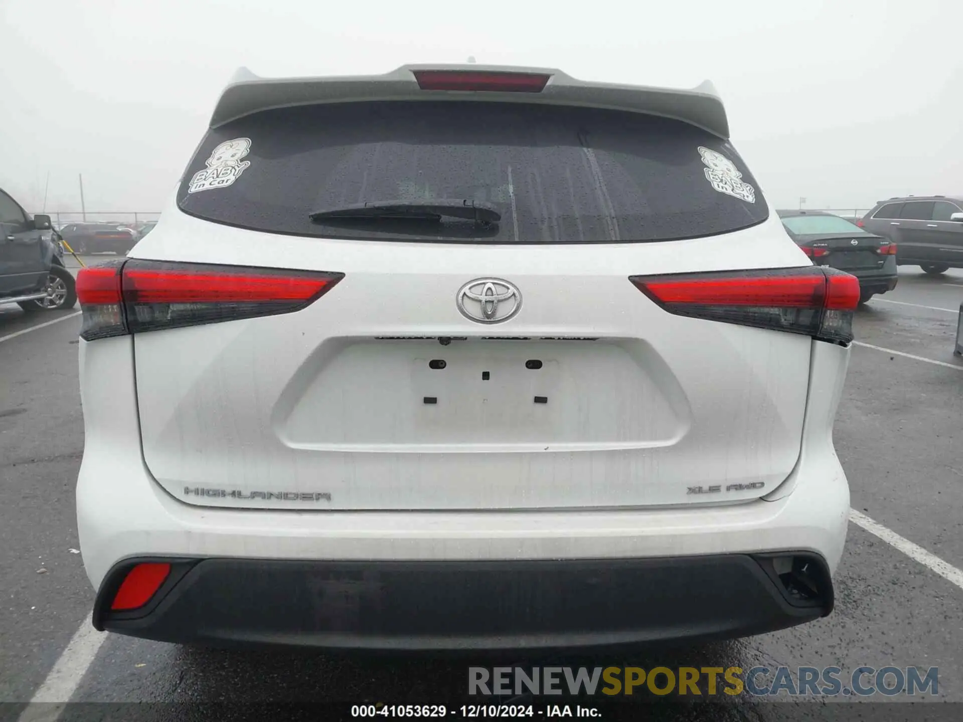 16 fotografías del automóvil dañado 5TDGZRBHXNS568949 TOYOTA HIGHLANDER 2022
