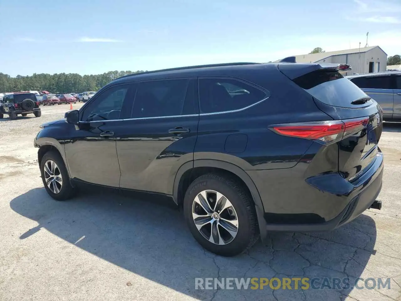 2 fotografías del automóvil dañado 5TDGZRBHXNS588621 TOYOTA HIGHLANDER 2022