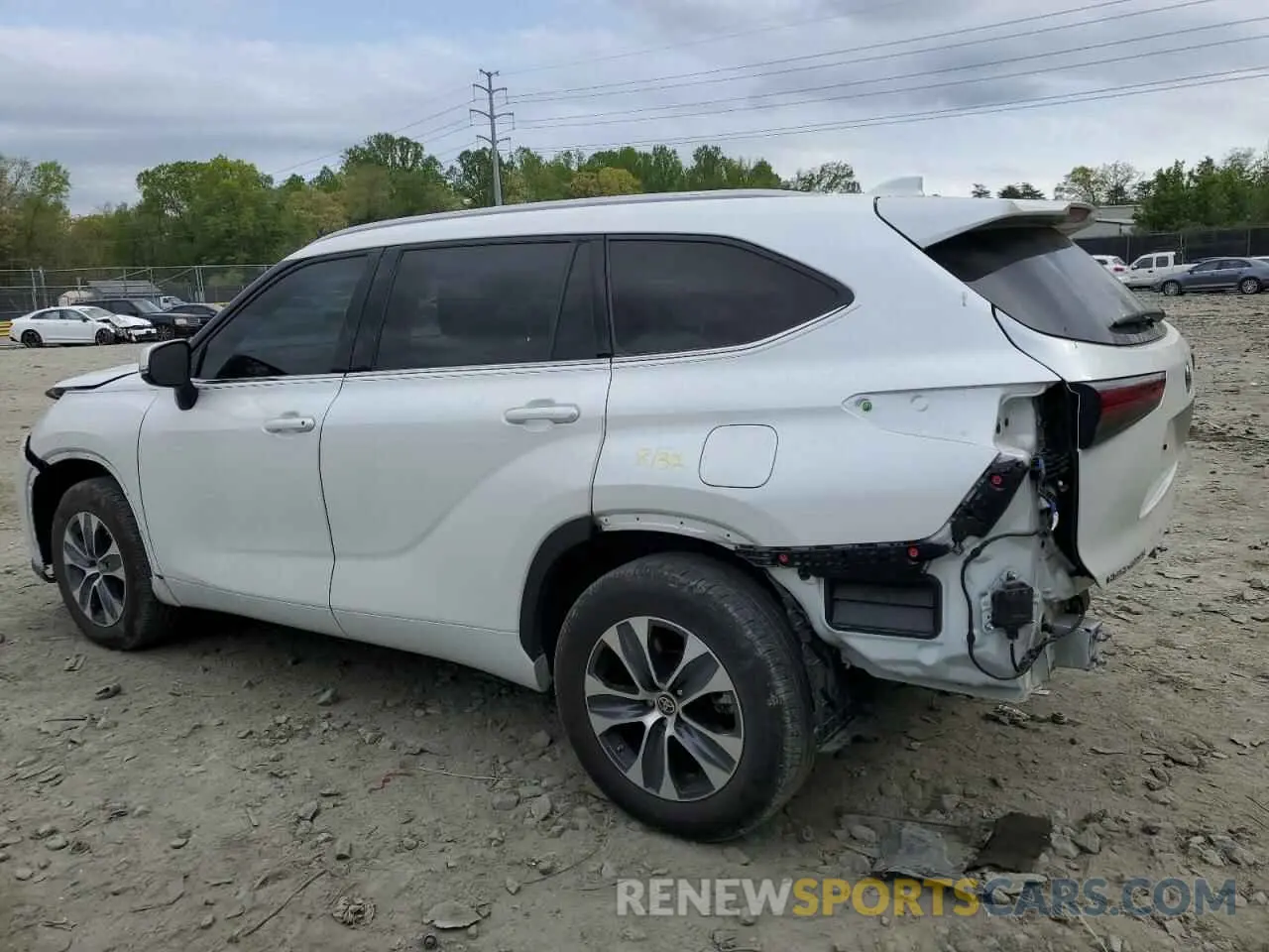 2 fotografías del automóvil dañado 5TDGZRBHXNS591325 TOYOTA HIGHLANDER 2022
