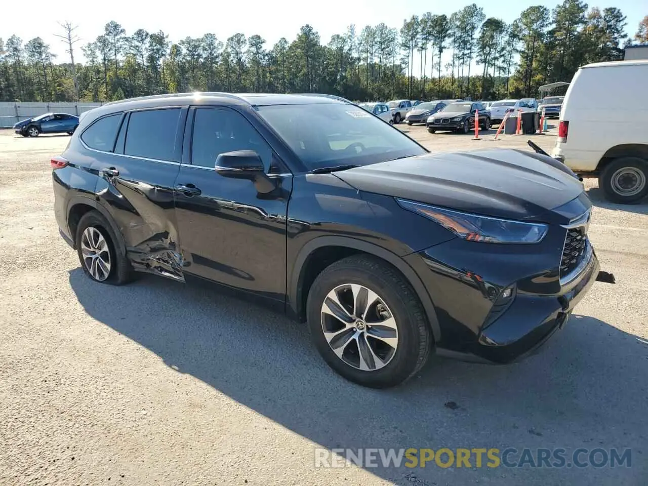 4 fotografías del automóvil dañado 5TDHZRAH0NS555195 TOYOTA HIGHLANDER 2022