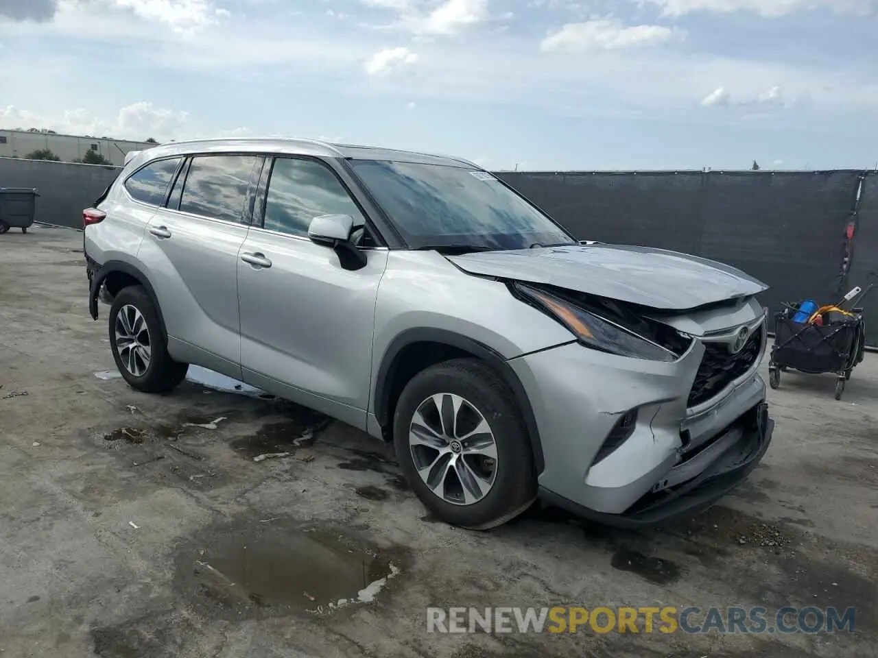 4 fotografías del automóvil dañado 5TDHZRAH2NS121814 TOYOTA HIGHLANDER 2022
