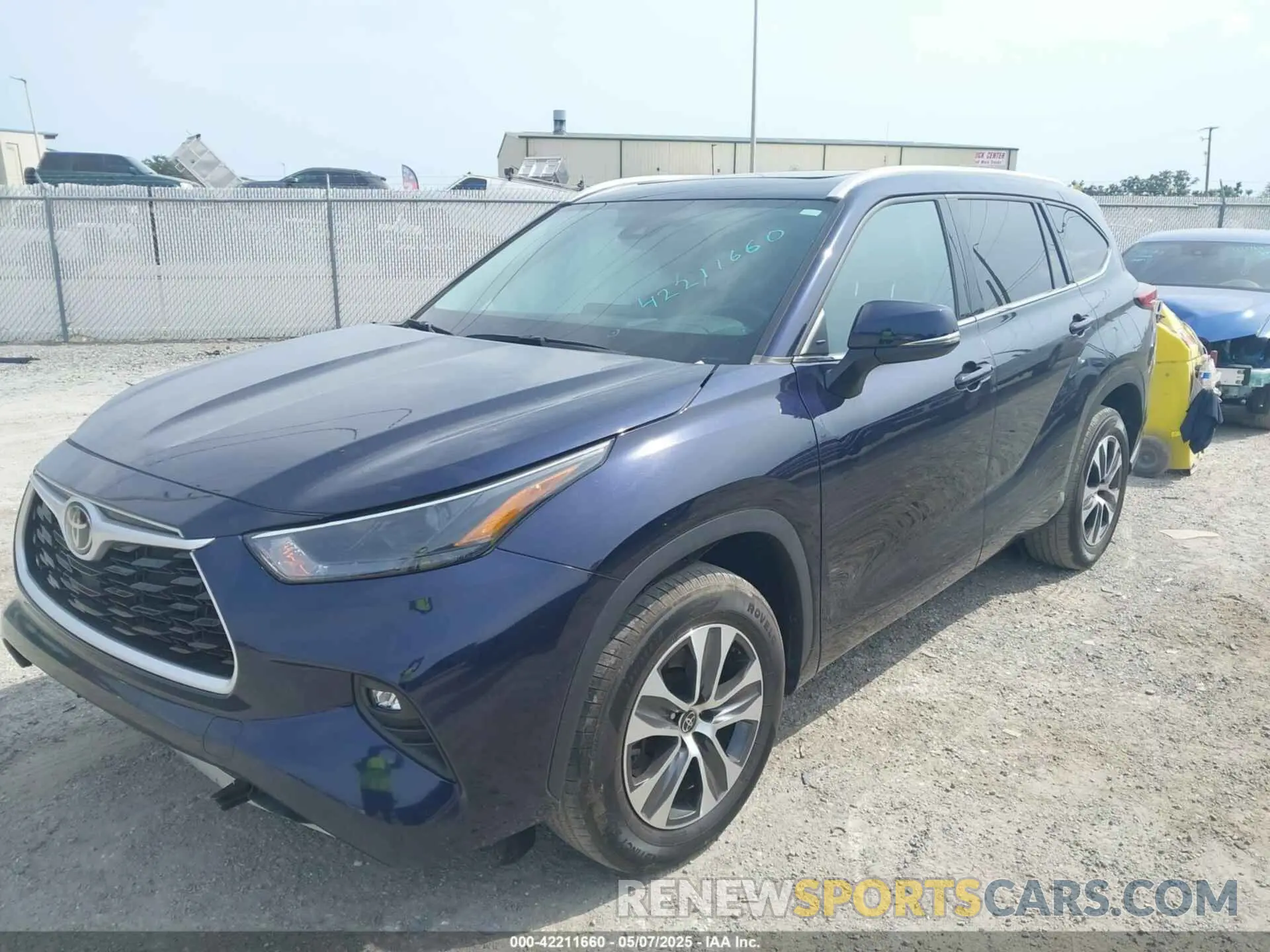 2 fotografías del automóvil dañado 5TDHZRAHXNS091574 TOYOTA HIGHLANDER 2022