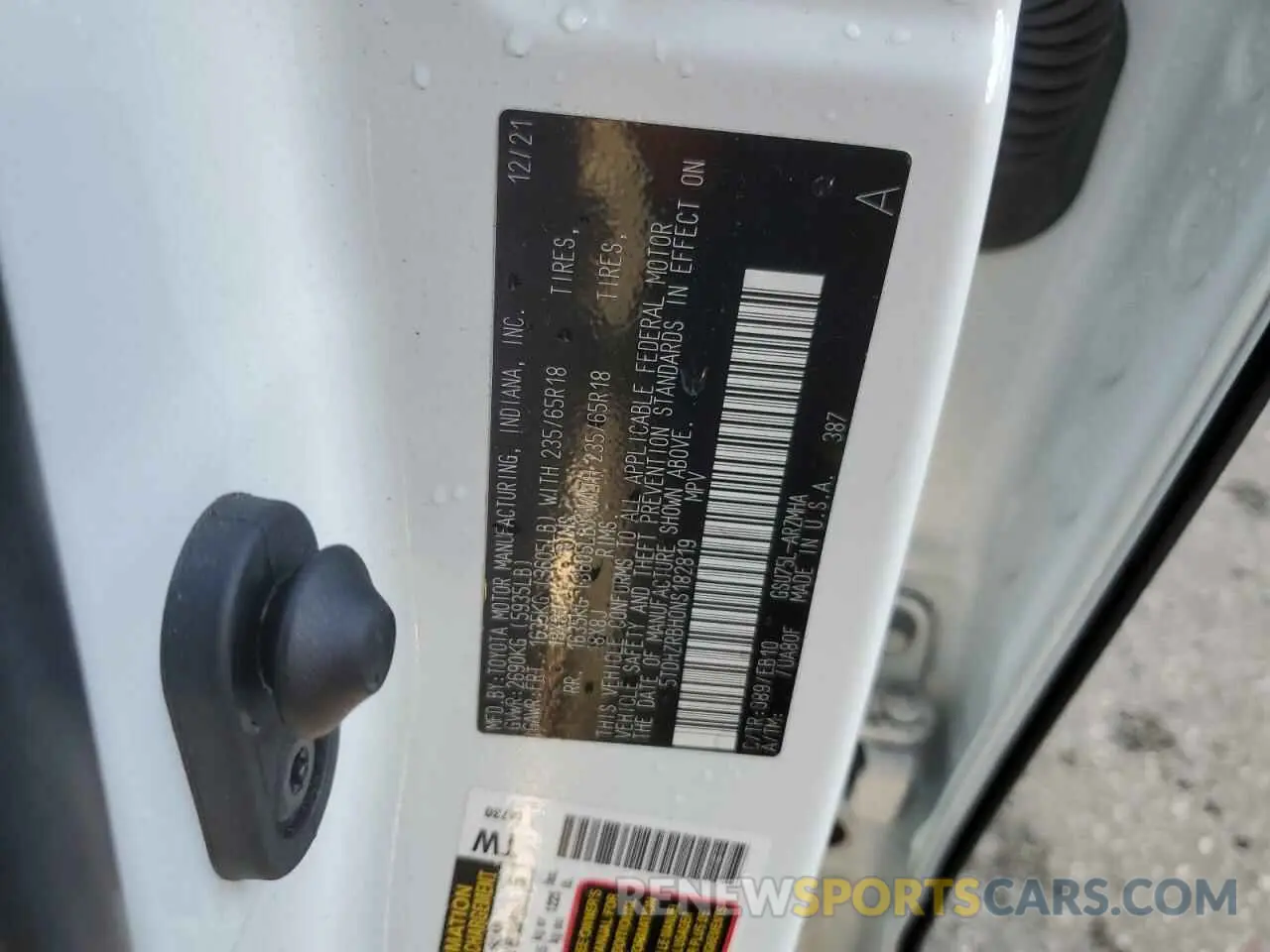 13 fotografías del automóvil dañado 5TDHZRBH0NS182819 TOYOTA HIGHLANDER 2022