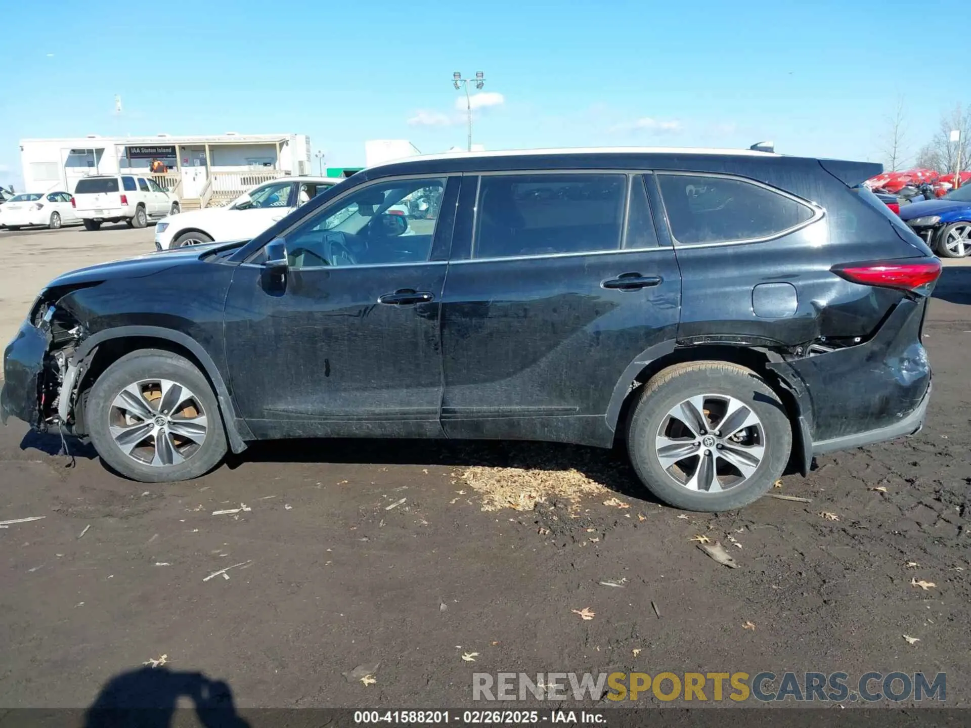 14 fotografías del automóvil dañado 5TDHZRBH0NS242484 TOYOTA HIGHLANDER 2022