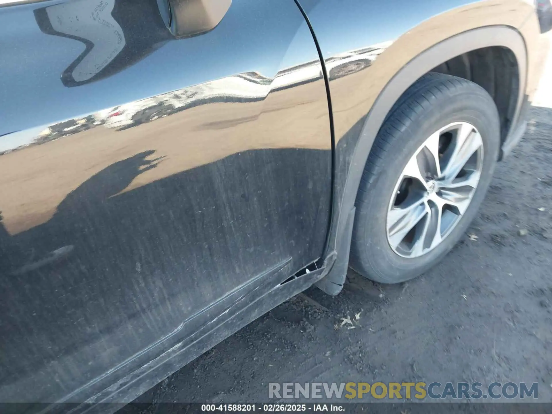 19 fotografías del automóvil dañado 5TDHZRBH0NS242484 TOYOTA HIGHLANDER 2022