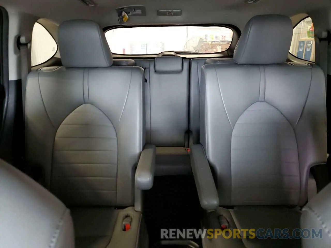 10 fotografías del automóvil dañado 5TDHZRBH1NS586745 TOYOTA HIGHLANDER 2022