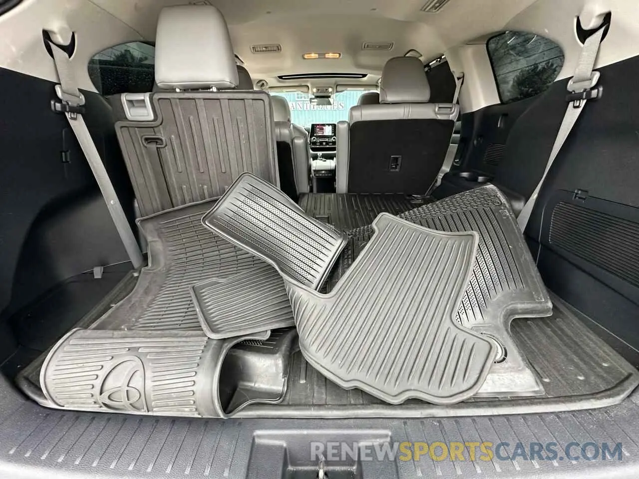 13 fotografías del automóvil dañado 5TDHZRBH2NS163799 TOYOTA HIGHLANDER 2022