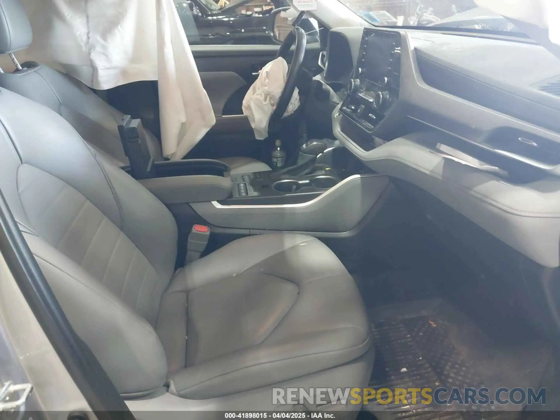 5 fotografías del automóvil dañado 5TDHZRBH3NS579974 TOYOTA HIGHLANDER 2022