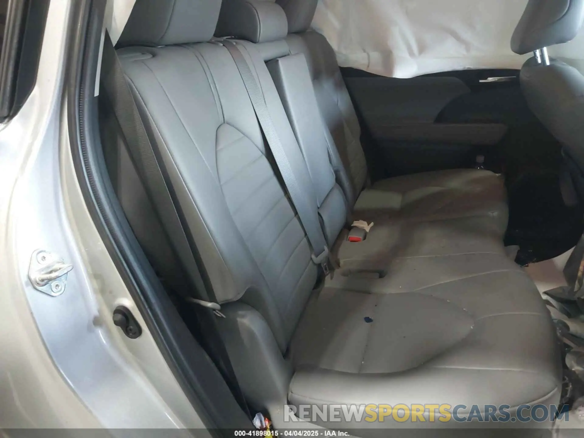 8 fotografías del automóvil dañado 5TDHZRBH3NS579974 TOYOTA HIGHLANDER 2022