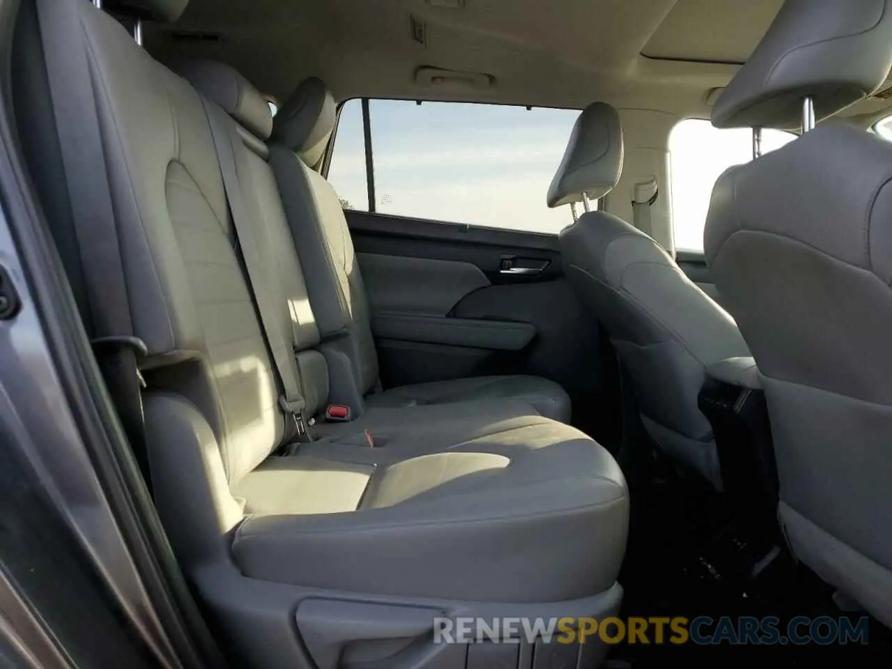 11 fotografías del automóvil dañado 5TDHZRBH4NS585976 TOYOTA HIGHLANDER 2022