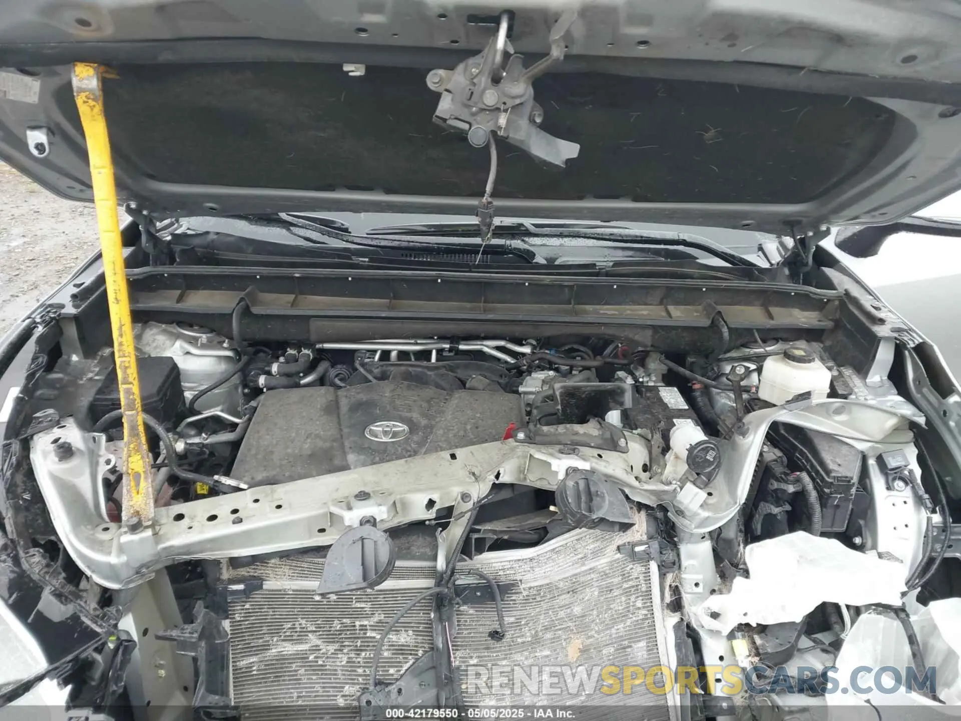 10 fotografías del automóvil dañado 5TDHZRBH4NS597187 TOYOTA HIGHLANDER 2022