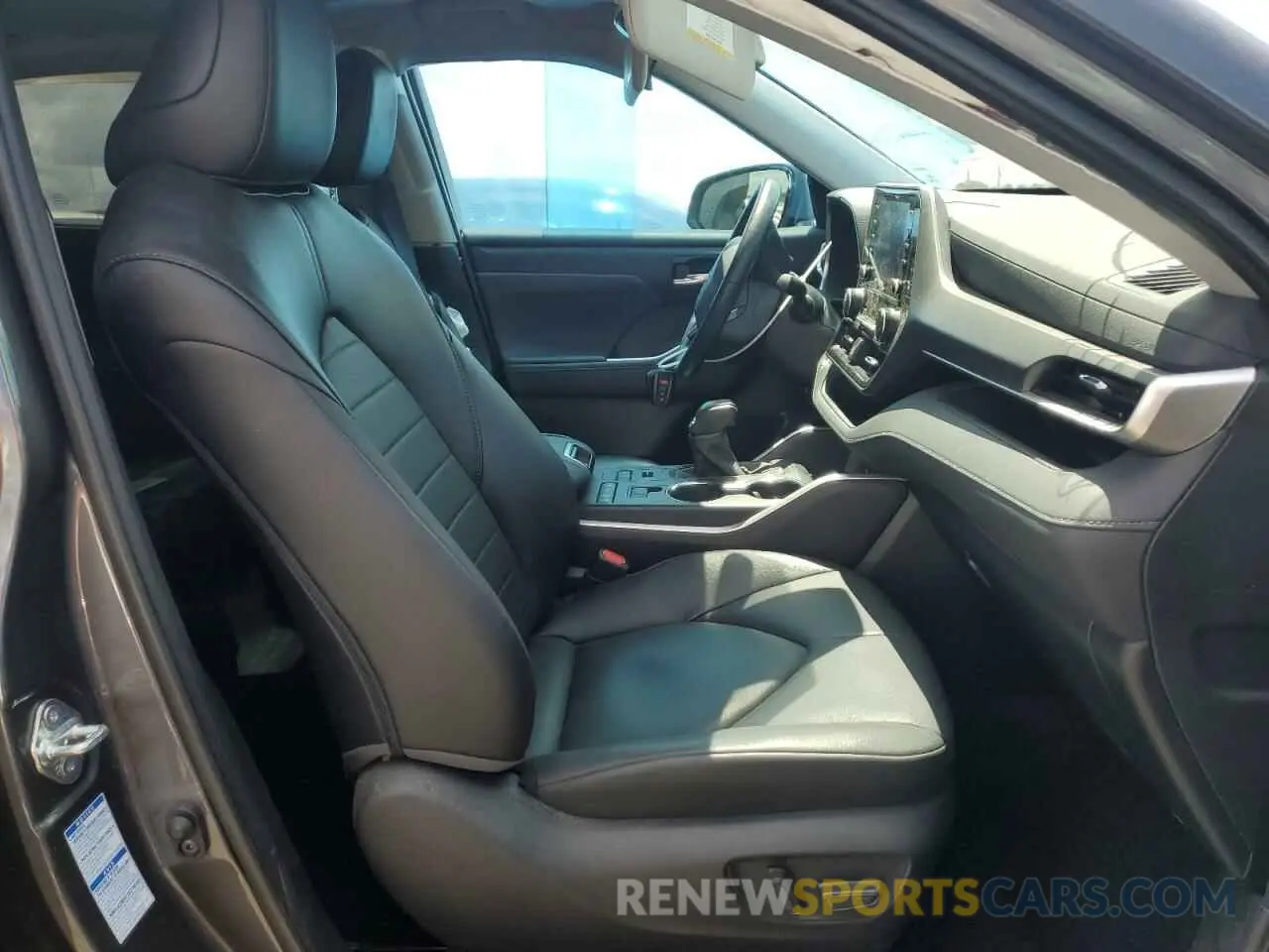7 fotografías del automóvil dañado 5TDHZRBH6NS166060 TOYOTA HIGHLANDER 2022