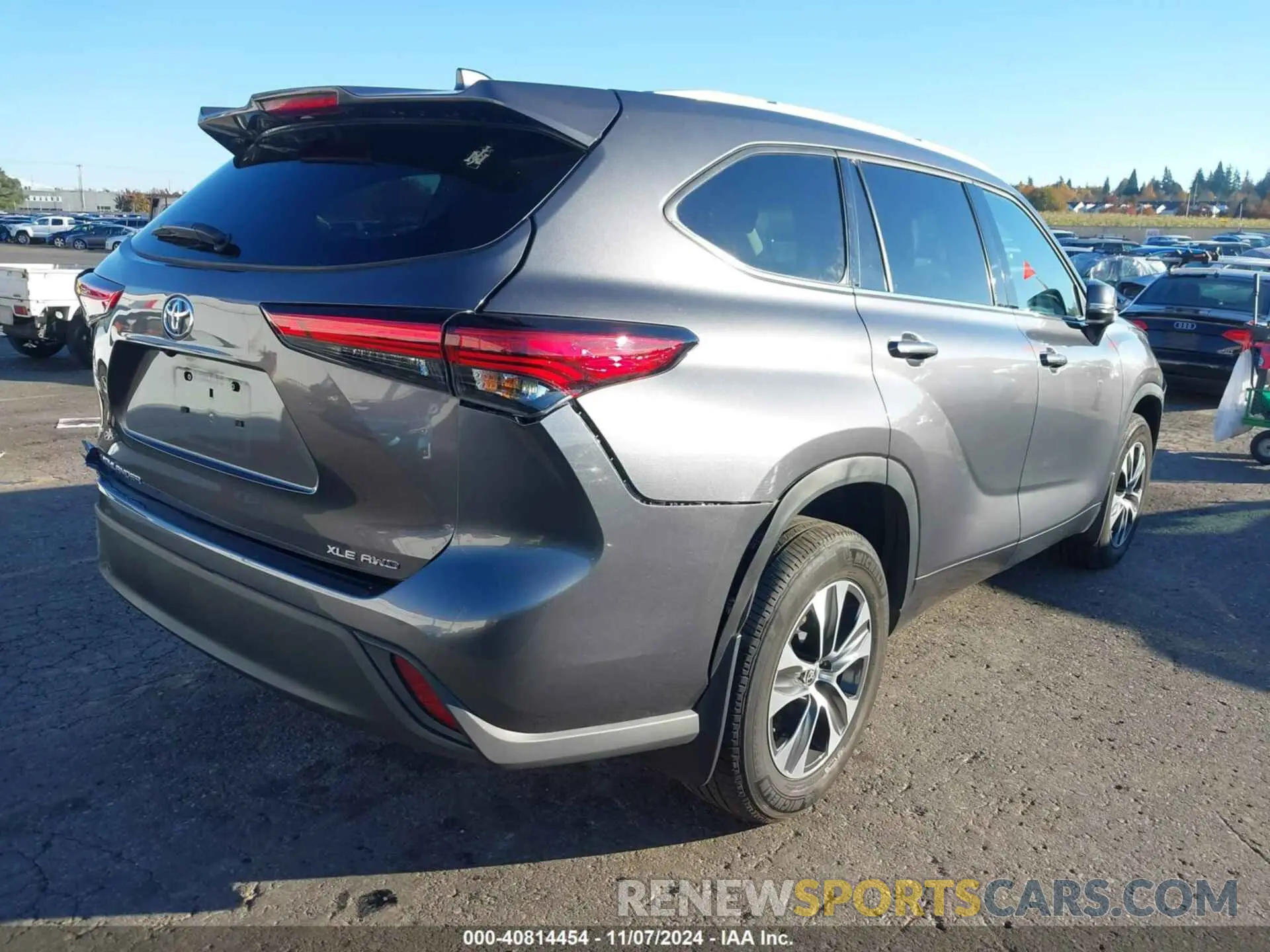 4 fotografías del automóvil dañado 5TDHZRBH6NS580892 TOYOTA HIGHLANDER 2022