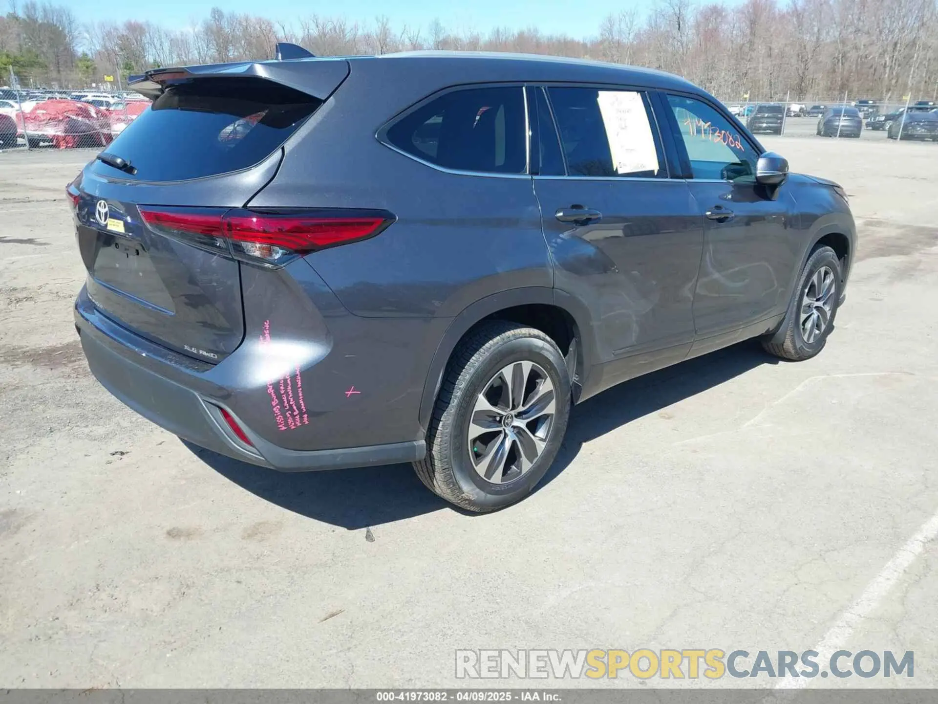 4 fotografías del automóvil dañado 5TDHZRBH7NS170179 TOYOTA HIGHLANDER 2022