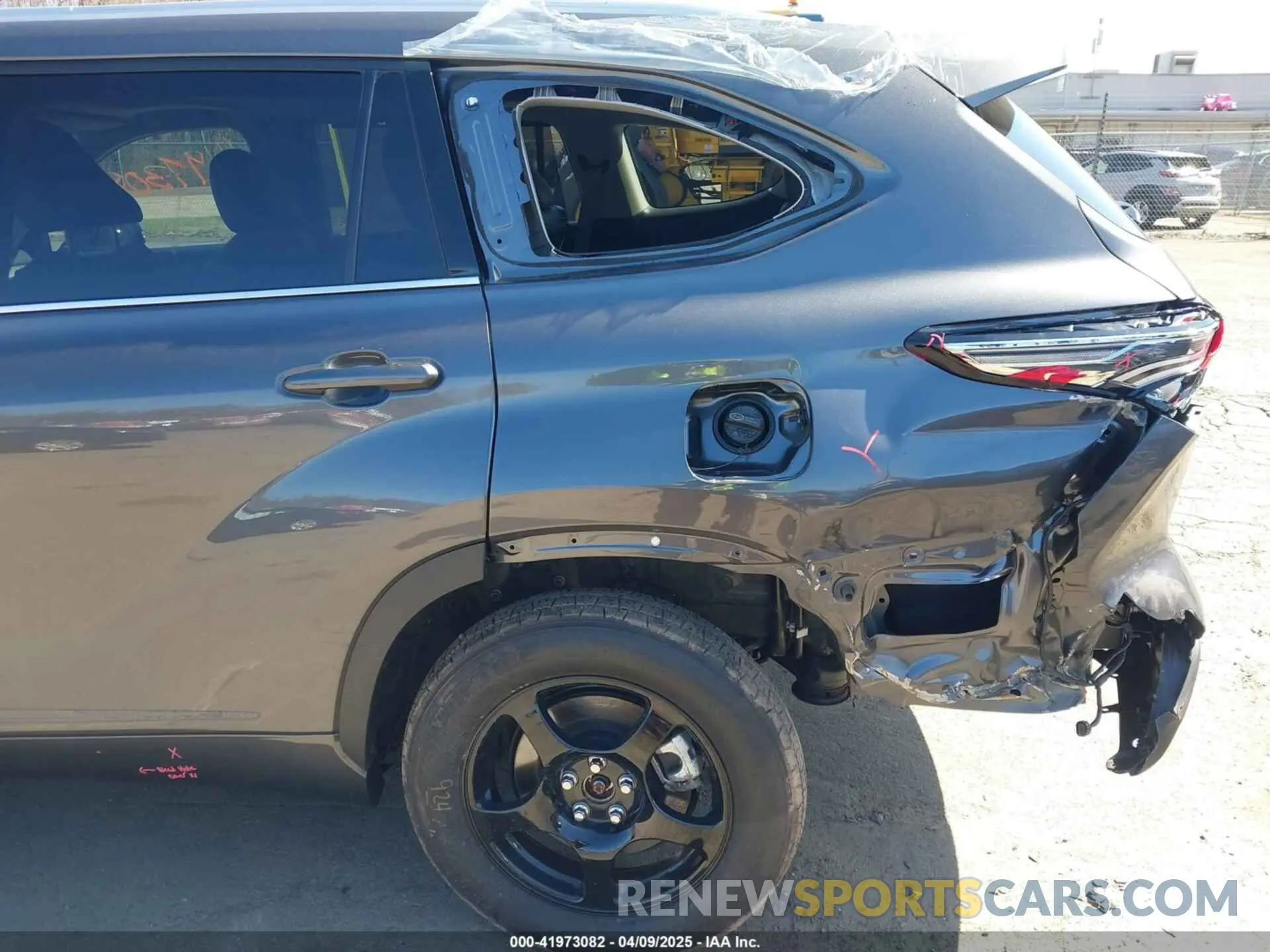6 fotografías del automóvil dañado 5TDHZRBH7NS170179 TOYOTA HIGHLANDER 2022