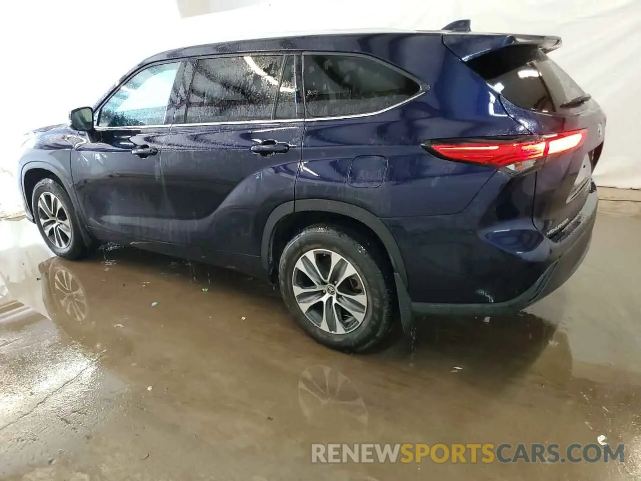 2 fotografías del automóvil dañado 5TDHZRBH8NS566380 TOYOTA HIGHLANDER 2022