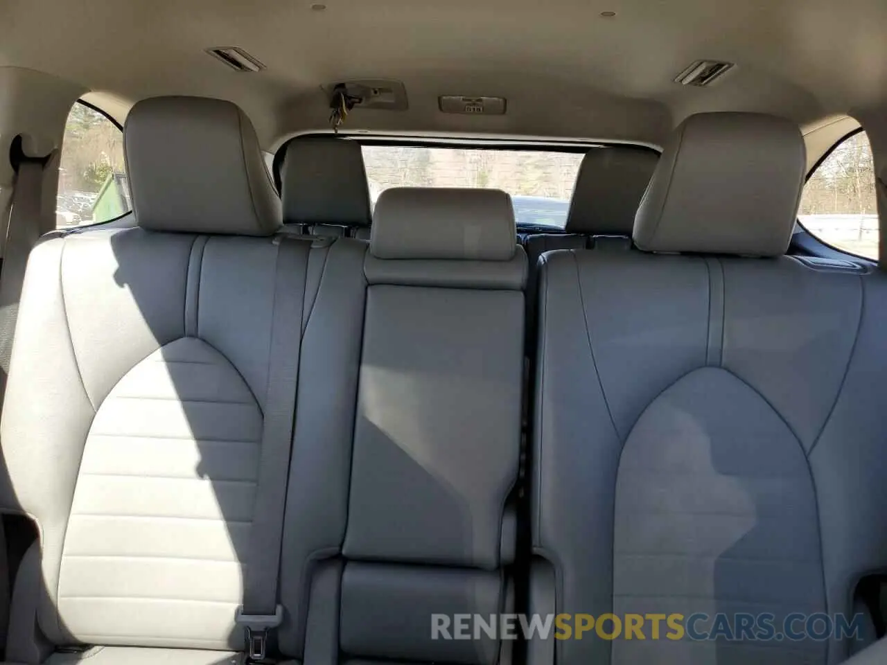 10 fotografías del automóvil dañado 5TDHZRBH8NS575998 TOYOTA HIGHLANDER 2022