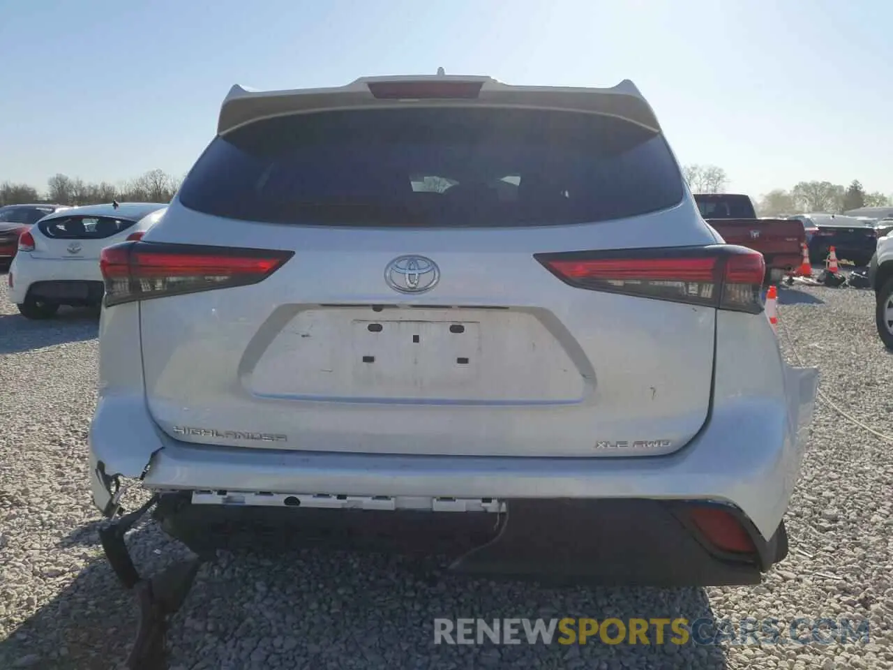 6 fotografías del automóvil dañado 5TDHZRBH8NS589500 TOYOTA HIGHLANDER 2022