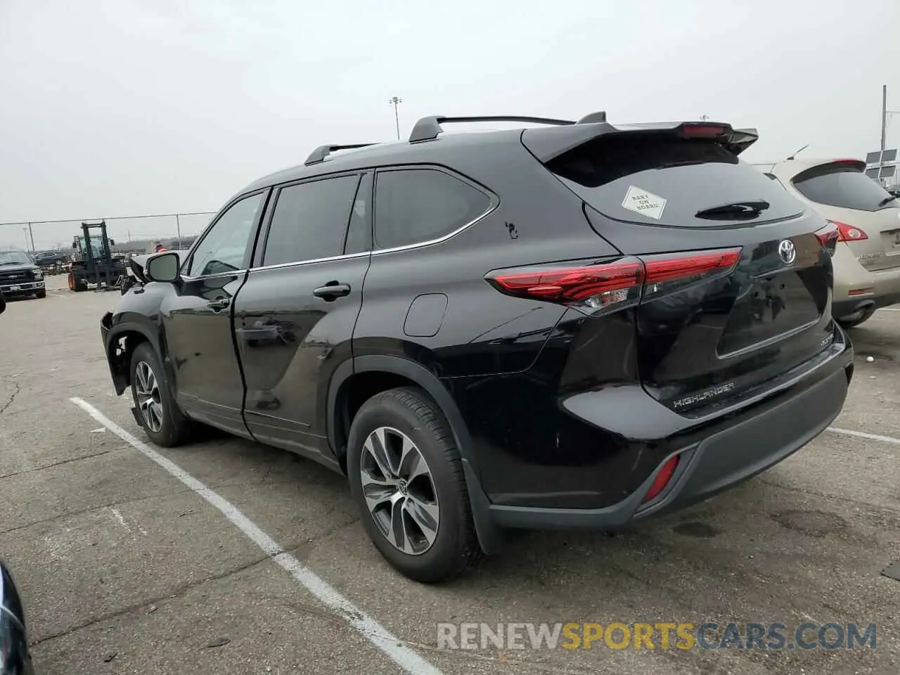 2 fotografías del automóvil dañado 5TDHZRBHXNS184173 TOYOTA HIGHLANDER 2022