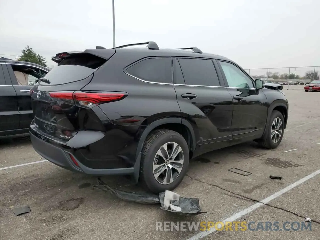 3 fotografías del automóvil dañado 5TDHZRBHXNS184173 TOYOTA HIGHLANDER 2022