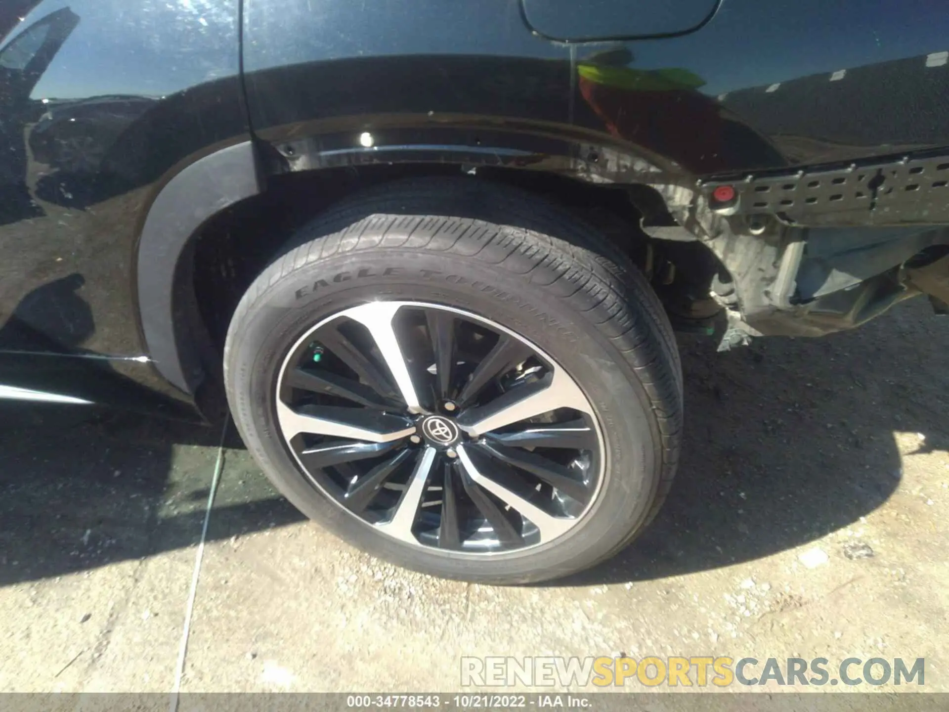 13 fotografías del automóvil dañado 5TDJZRAH7NS098970 TOYOTA HIGHLANDER 2022