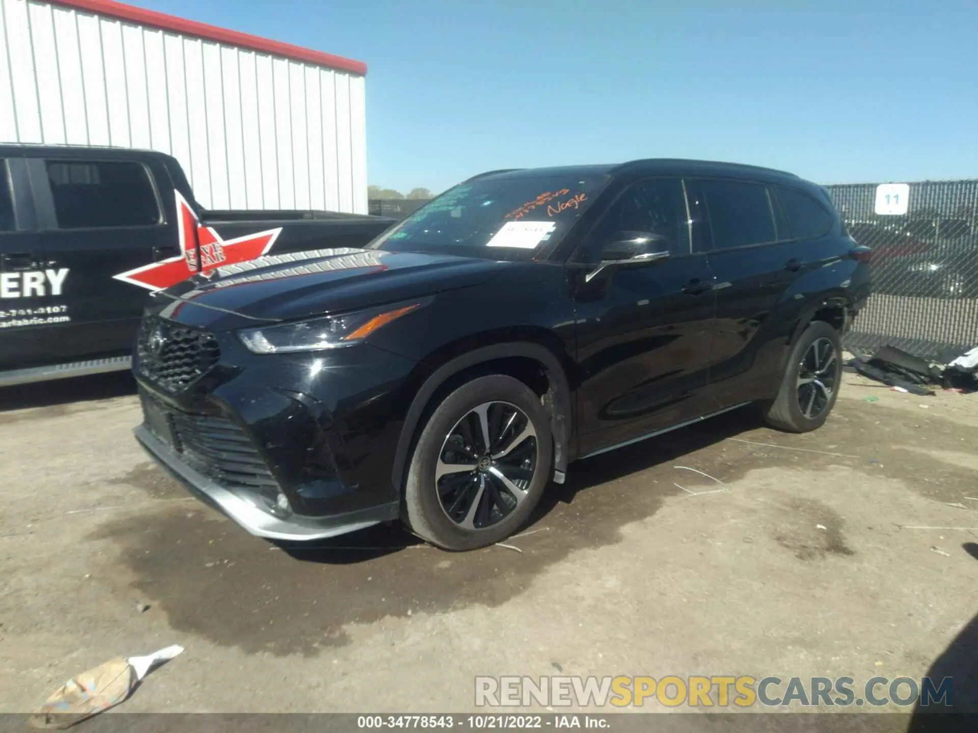 2 fotografías del automóvil dañado 5TDJZRAH7NS098970 TOYOTA HIGHLANDER 2022