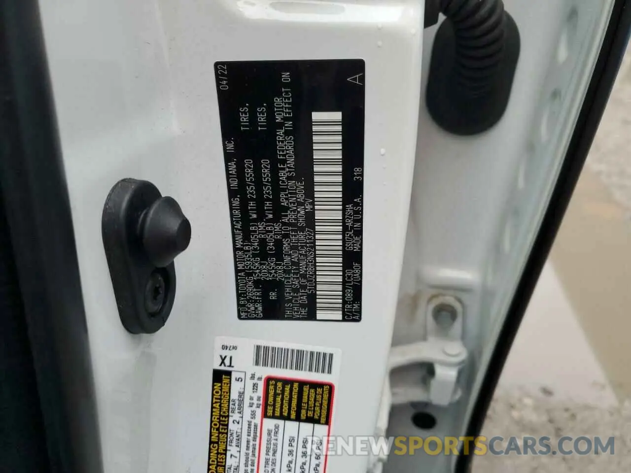 13 fotografías del automóvil dañado 5TDJZRBH3NS211327 TOYOTA HIGHLANDER 2022