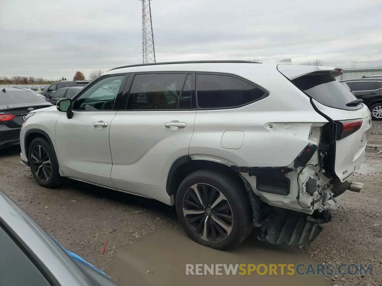2 fotografías del automóvil dañado 5TDJZRBH3NS211327 TOYOTA HIGHLANDER 2022