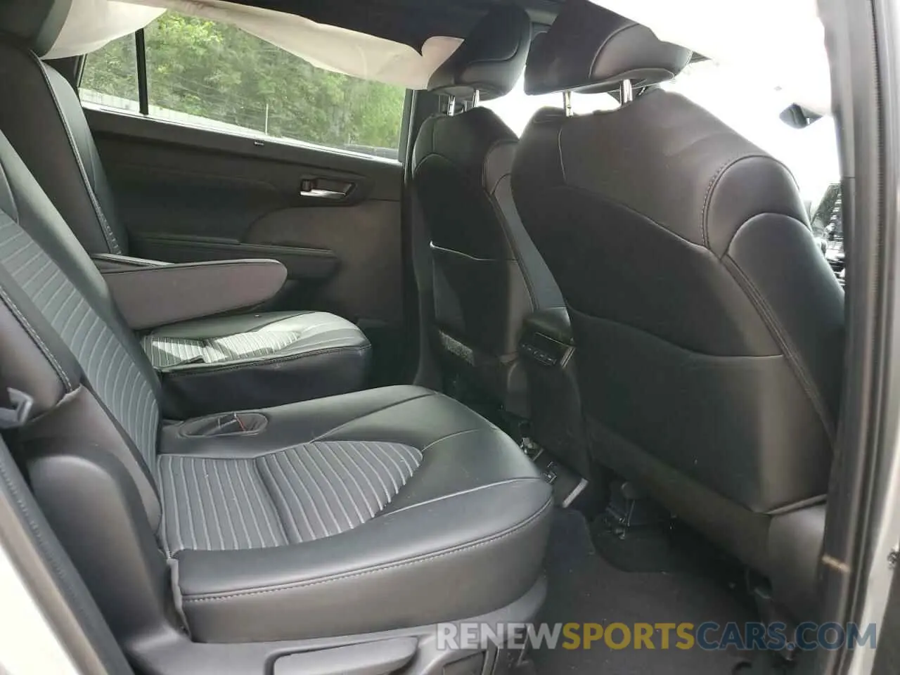 10 fotografías del automóvil dañado 5TDLZRAH4NS103129 TOYOTA HIGHLANDER 2022