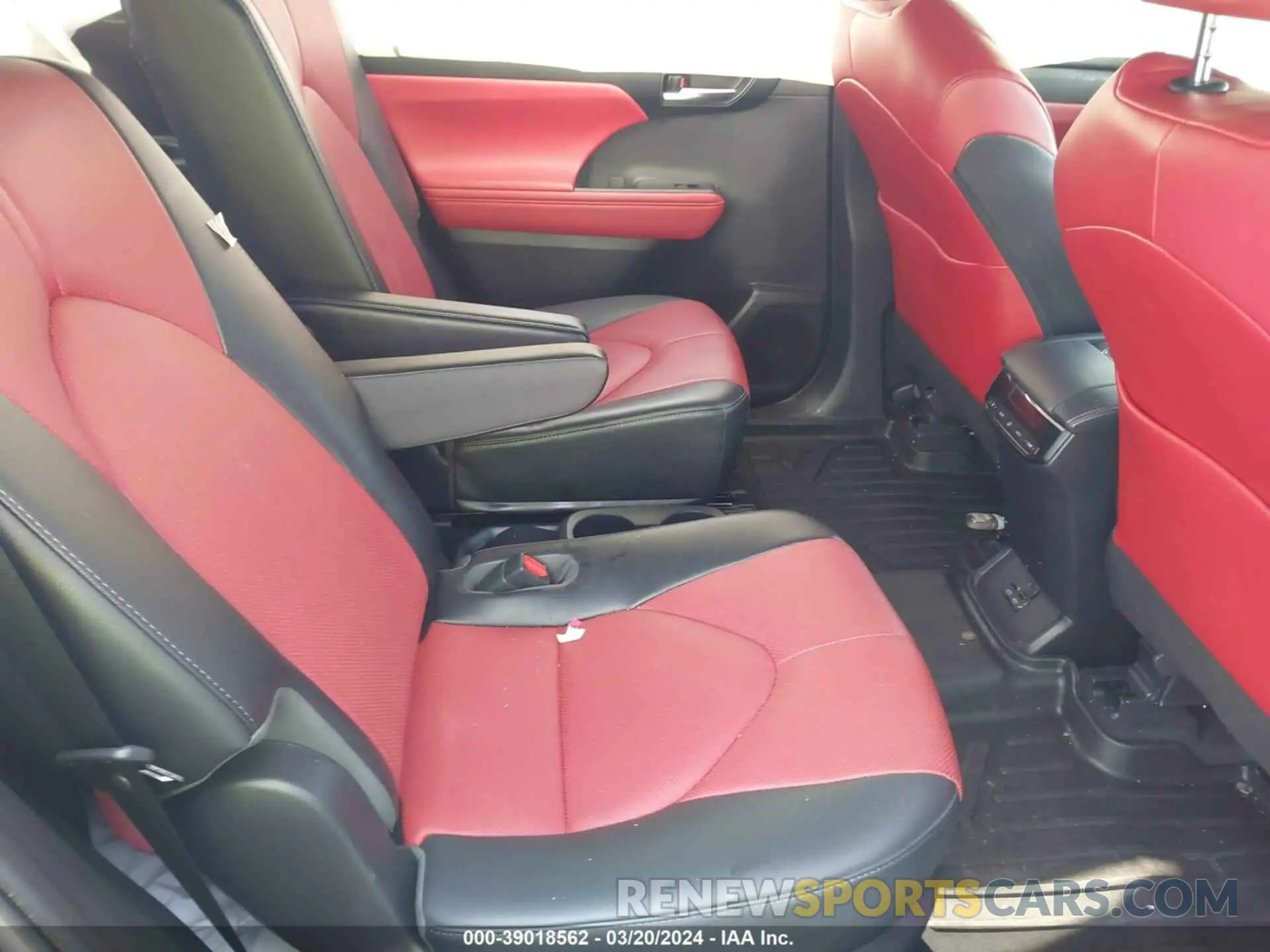 8 fotografías del automóvil dañado 5TDLZRAH5NS107786 TOYOTA HIGHLANDER 2022