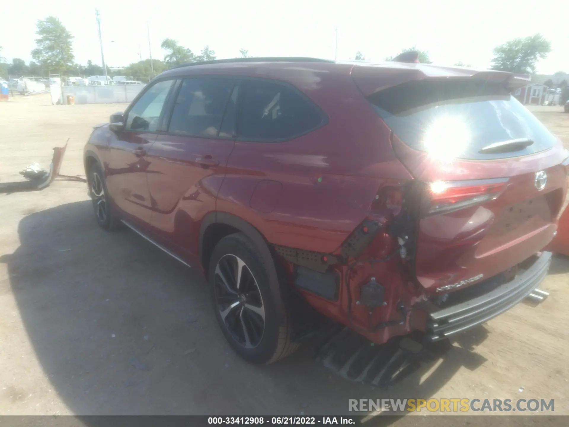 3 fotografías del automóvil dañado 5TDLZRAH7NS096239 TOYOTA HIGHLANDER 2022