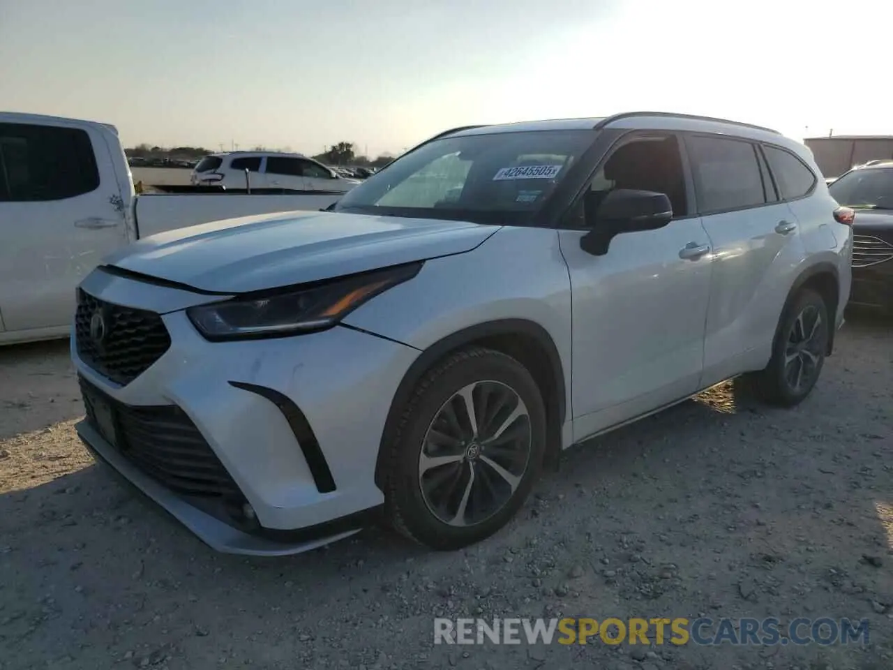 1 fotografías del automóvil dañado 5TDLZRAHXNS094971 TOYOTA HIGHLANDER 2022