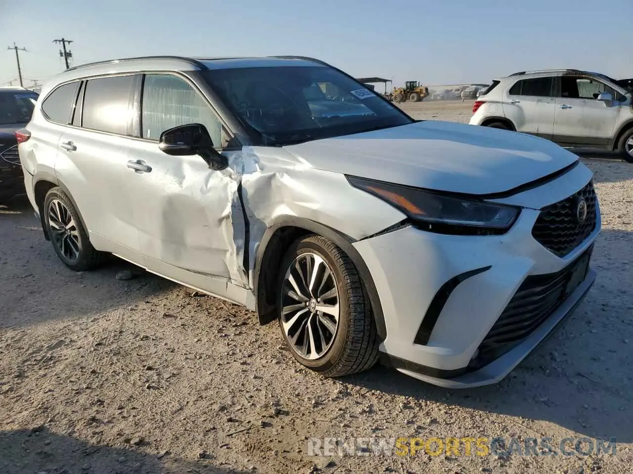 4 fotografías del automóvil dañado 5TDLZRAHXNS094971 TOYOTA HIGHLANDER 2022