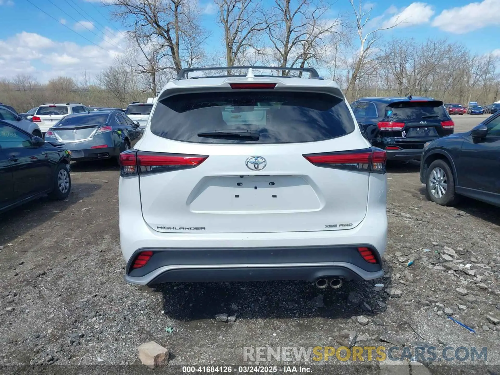 16 fotografías del automóvil dañado 5TDLZRBH0NS235559 TOYOTA HIGHLANDER 2022