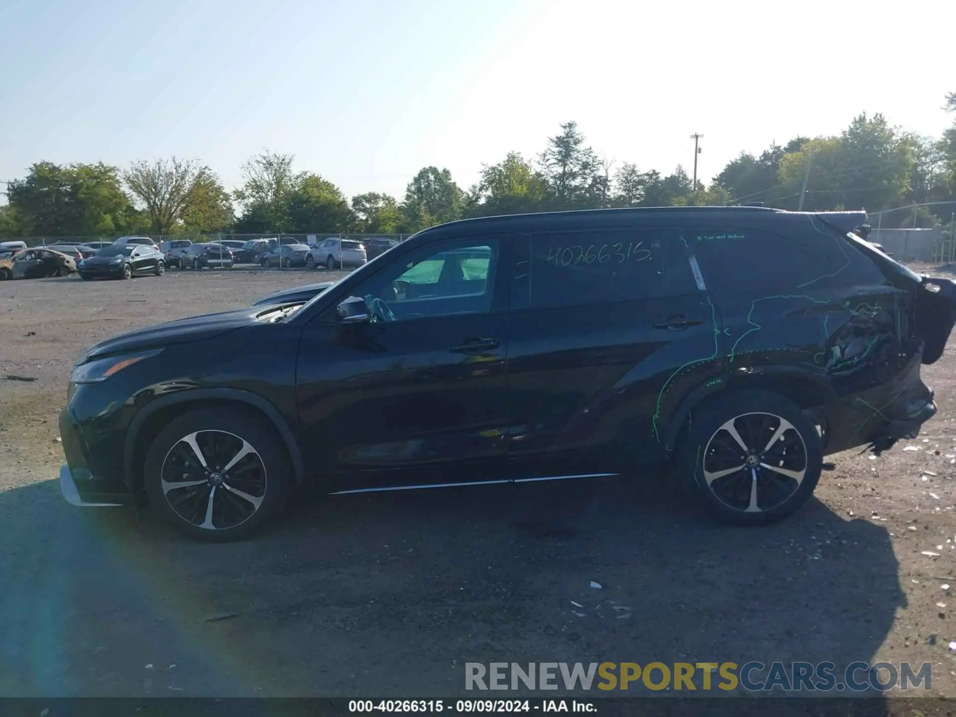 14 fotografías del automóvil dañado 5TDLZRBH1NS209276 TOYOTA HIGHLANDER 2022