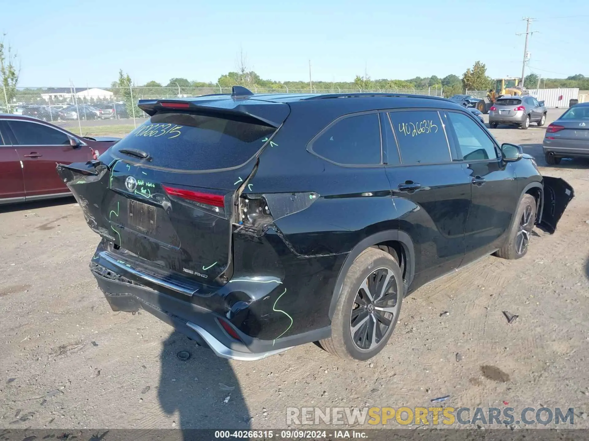 4 fotografías del automóvil dañado 5TDLZRBH1NS209276 TOYOTA HIGHLANDER 2022